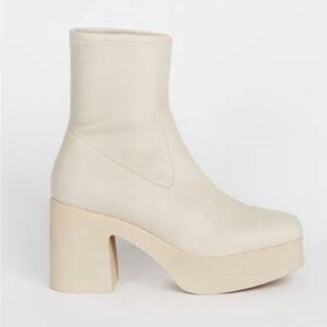 Intentionally Blank MARLOWE VEGAN PLATFORM BOOT CREAM SOLE